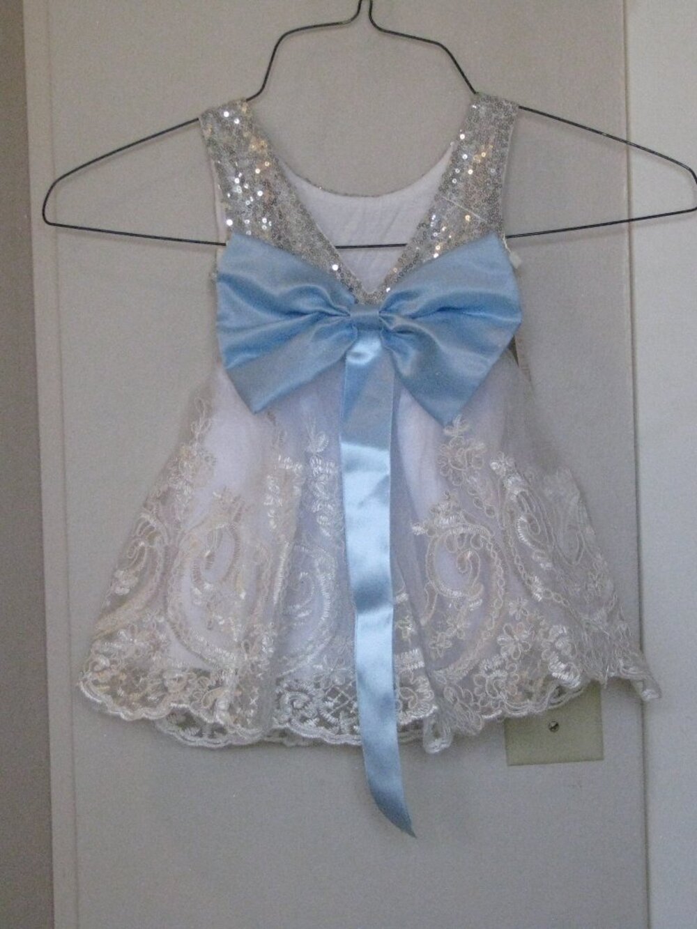 Milediiy 2T Lace and Sequin Party Dress